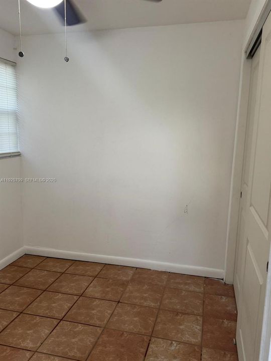 В аренду: $2,200 (2 спален, 1 ванн, 1100 Квадратных фут)