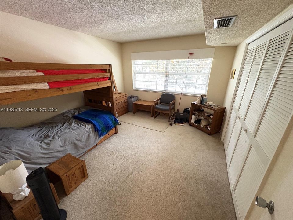 En Venta: $300,000 (3 camas, 3 baños, 1620 Pies cuadrados)