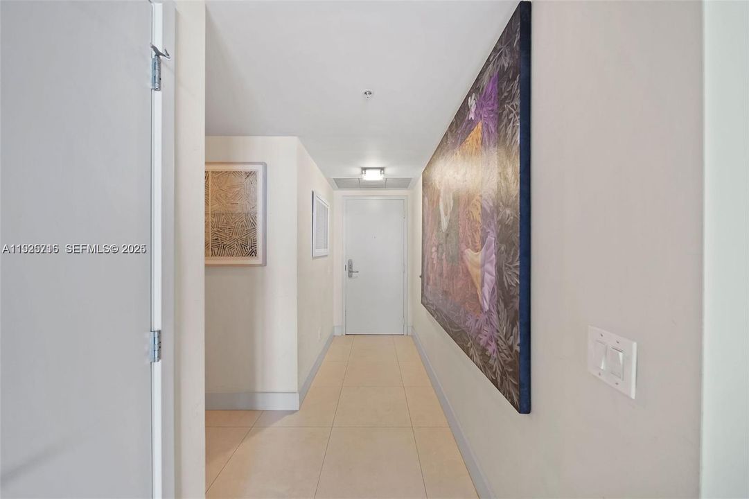 For Sale: $2,550,000 (2 beds, 2 baths, 1565 Square Feet)