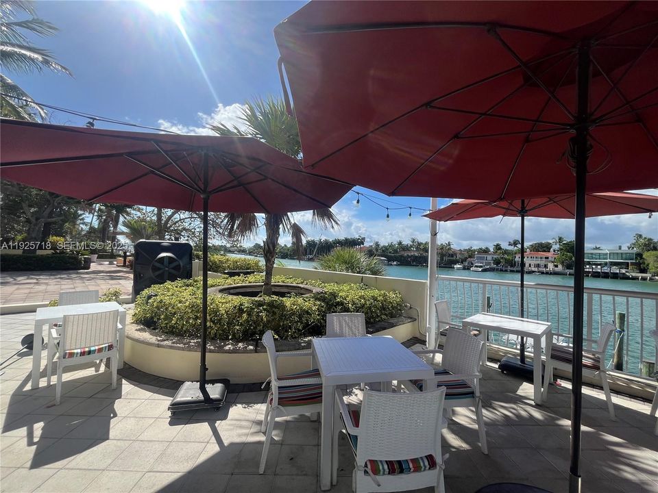 For Rent: $3,600 (2 beds, 2 baths, 1190 Square Feet)