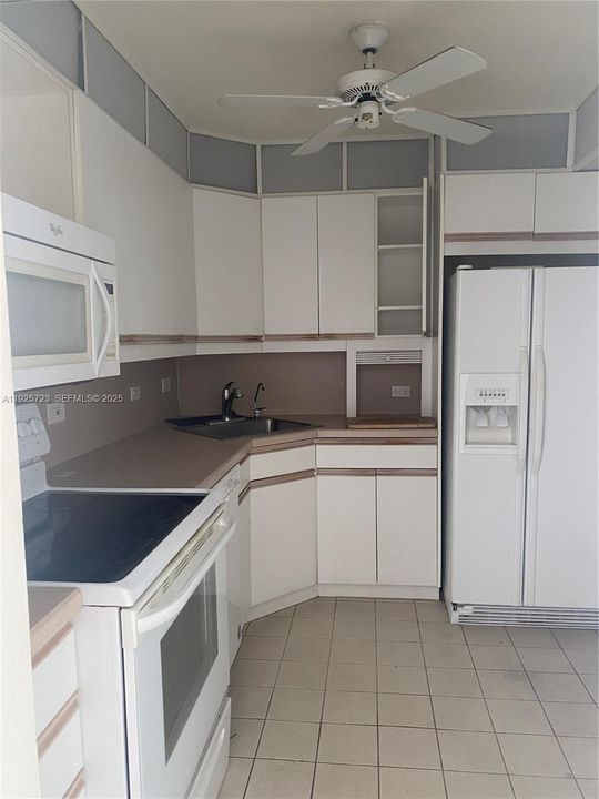 En Renta: $2,300 (2 camas, 2 baños, 992 Pies cuadrados)