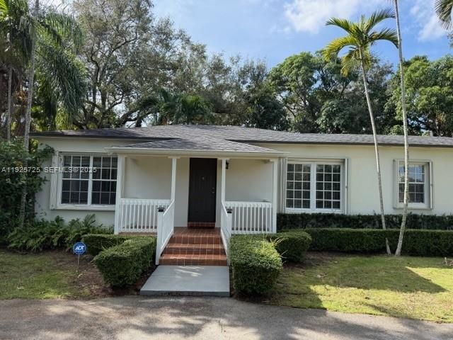 For Rent: $3,995 (3 beds, 2 baths, 1164 Square Feet)