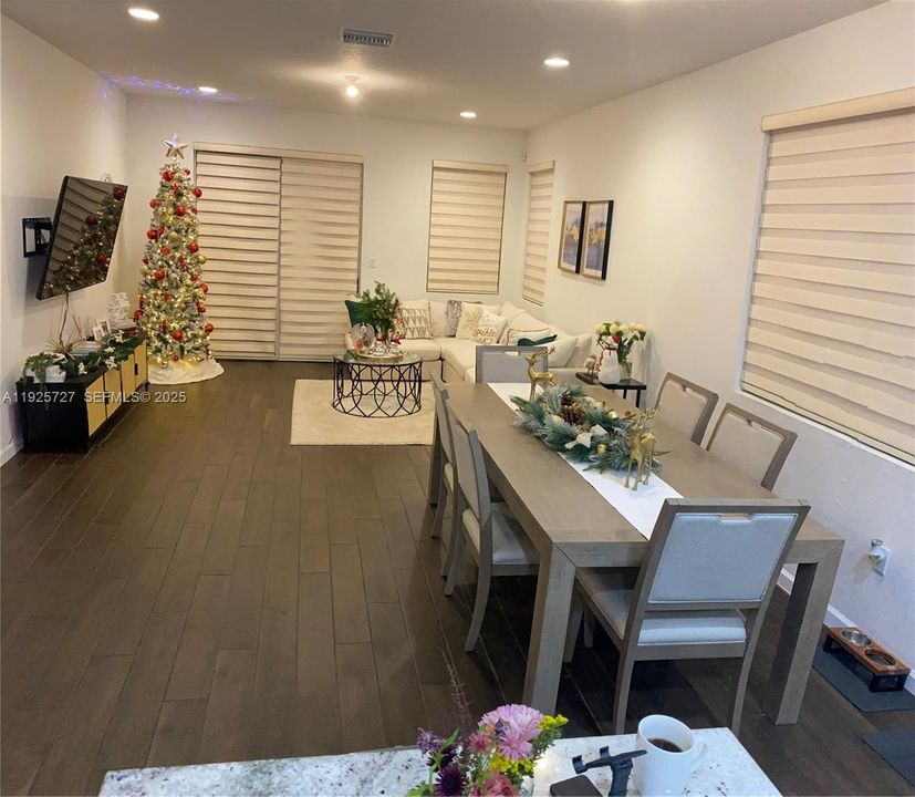 For Sale: $769,990 (5 beds, 3 baths, 2944 Square Feet)