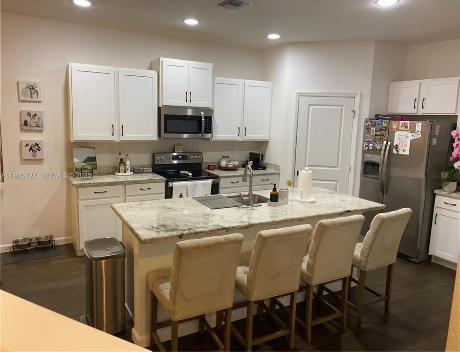 For Sale: $769,990 (5 beds, 3 baths, 2944 Square Feet)