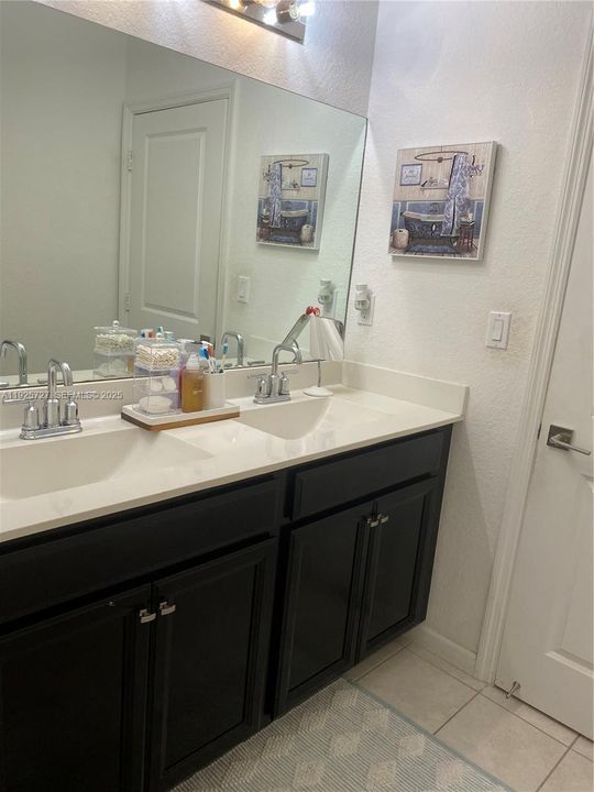 For Sale: $769,990 (5 beds, 3 baths, 2944 Square Feet)