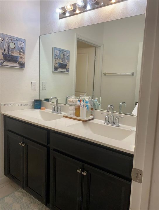 For Sale: $769,990 (5 beds, 3 baths, 2944 Square Feet)