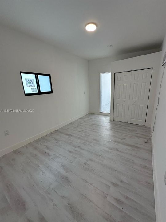 For Sale: $545,000 (4 beds, 3 baths, 1118 Square Feet)