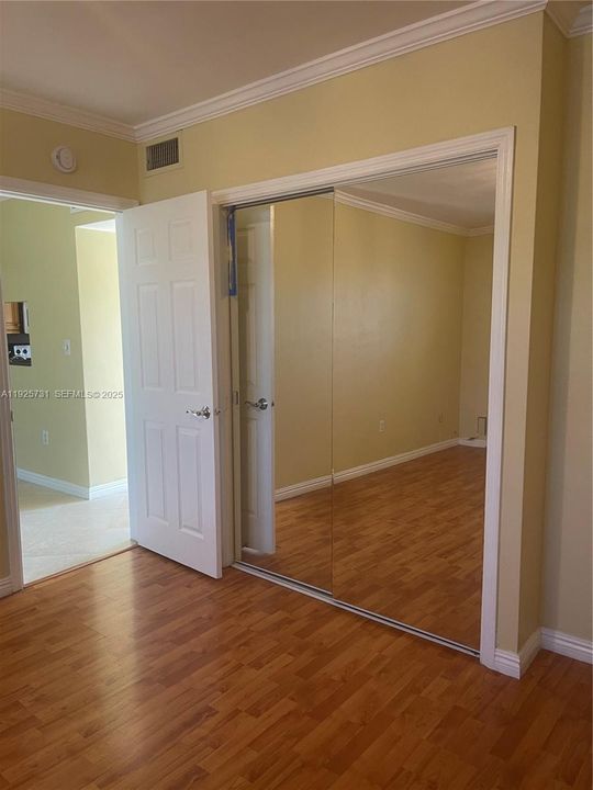 For Rent: $1,850 (1 beds, 1 baths, 800 Square Feet)