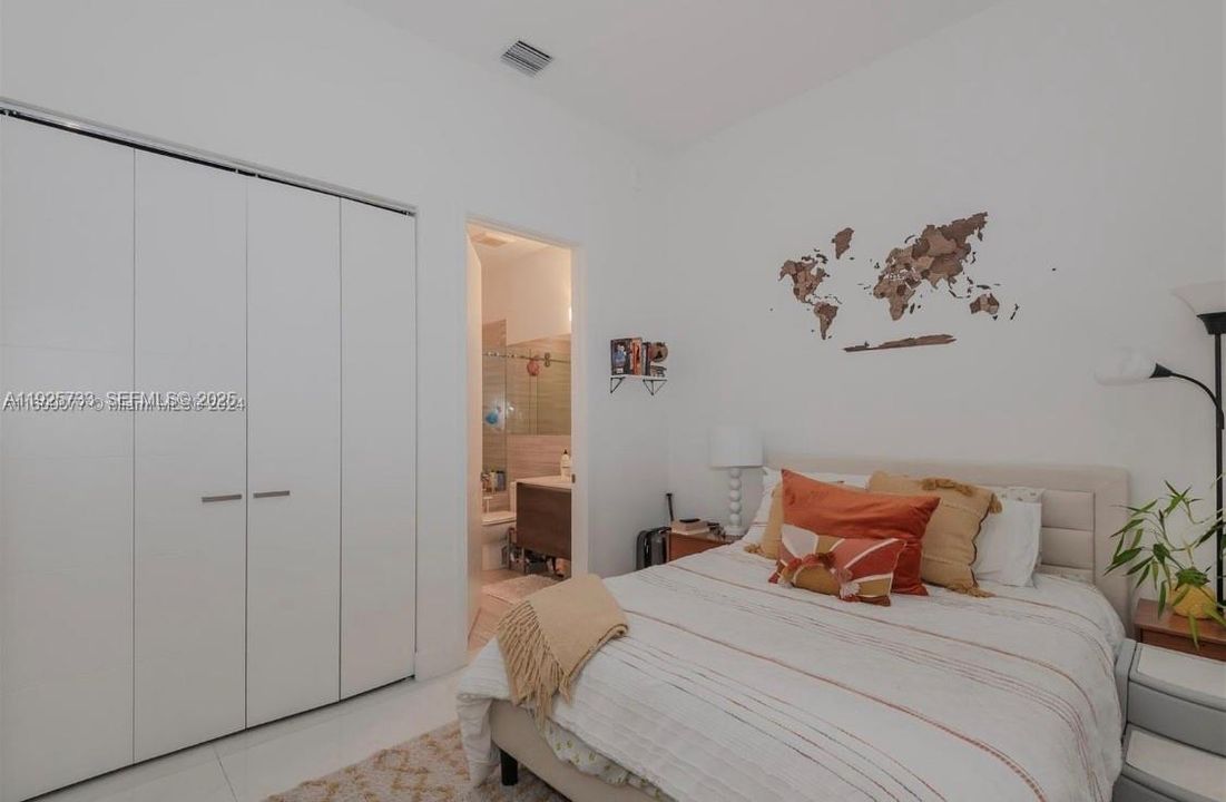 В аренду: $2,900 (1 спален, 1 ванн, 526 Квадратных фут)