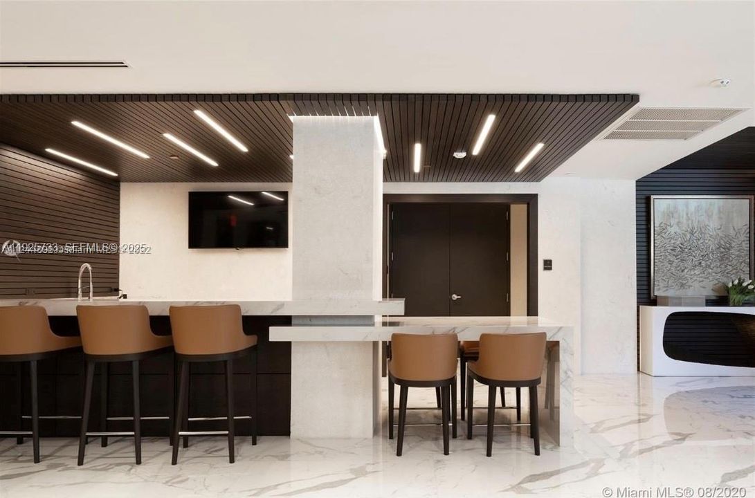 В аренду: $2,900 (1 спален, 1 ванн, 526 Квадратных фут)