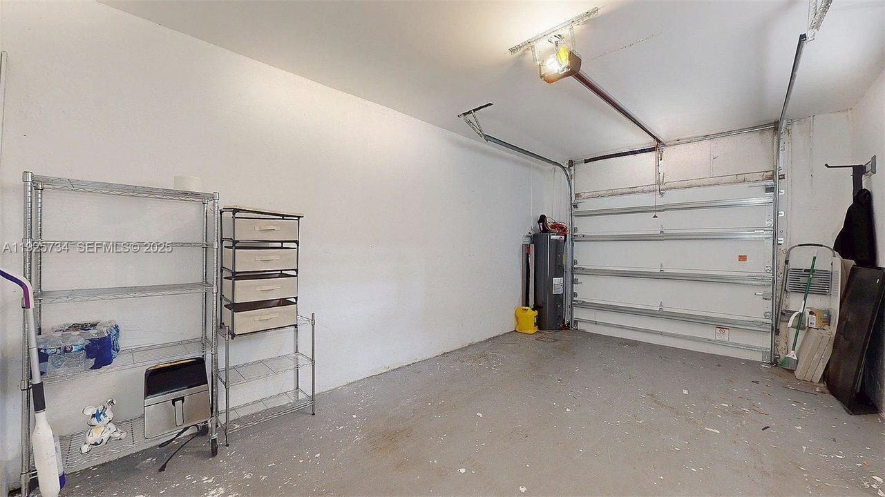 En Renta: $3,850 (4 camas, 2 baños, 2020 Pies cuadrados)