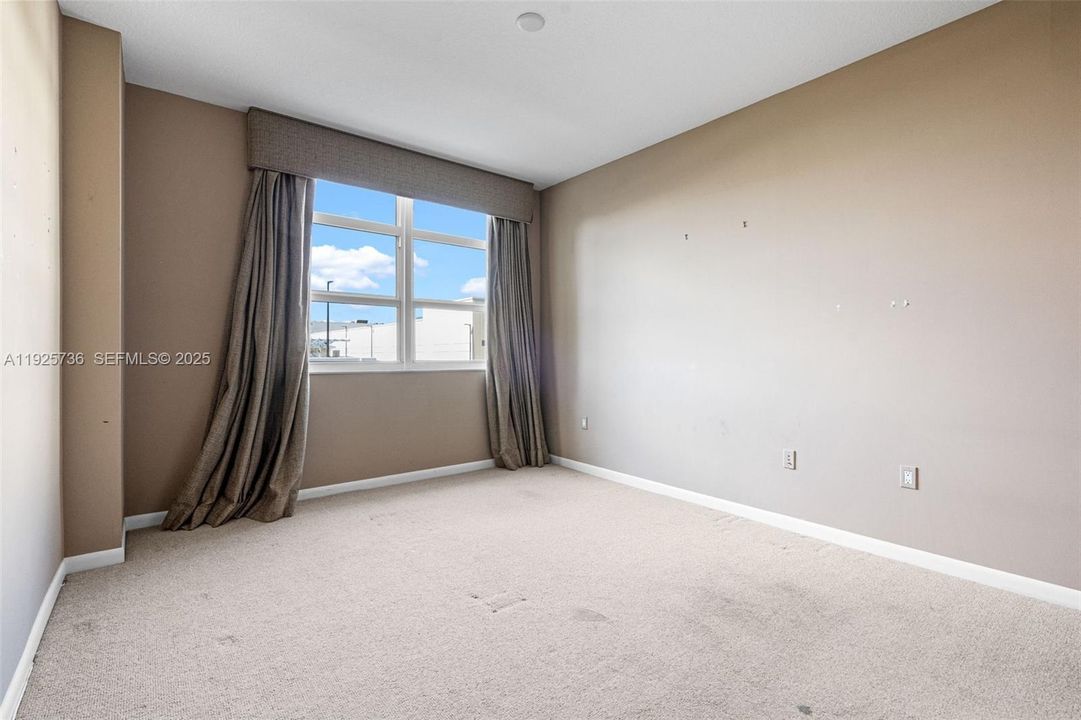 For Sale: $499,900 (2 beds, 2 baths, 1475 Square Feet)