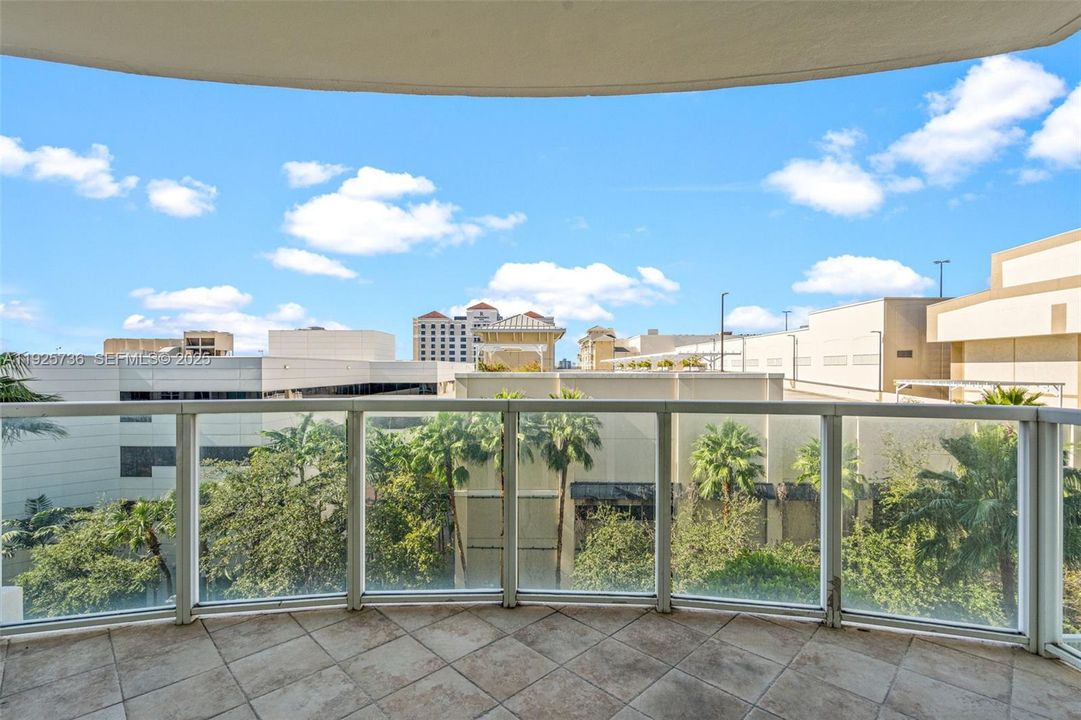 For Sale: $499,900 (2 beds, 2 baths, 1475 Square Feet)