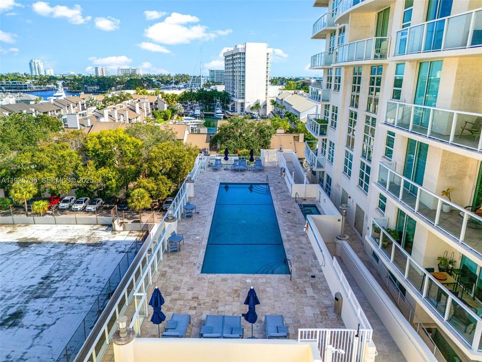 En Venta: $499,900 (2 camas, 2 baños, 1475 Pies cuadrados)