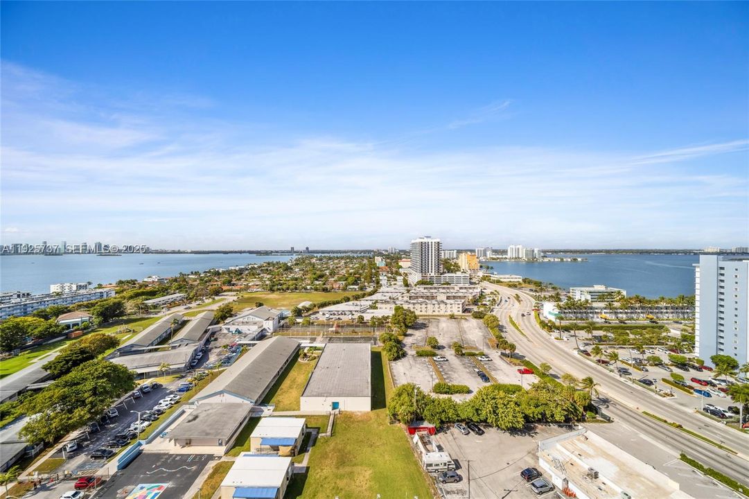 For Rent: $3,200 (2 beds, 2 baths, 1030 Square Feet)