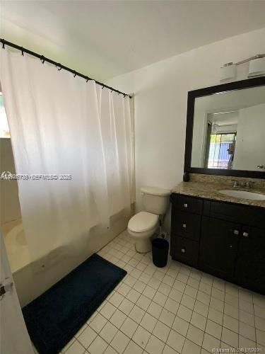 For Sale: $300,000 (2 beds, 2 baths, 1186 Square Feet)