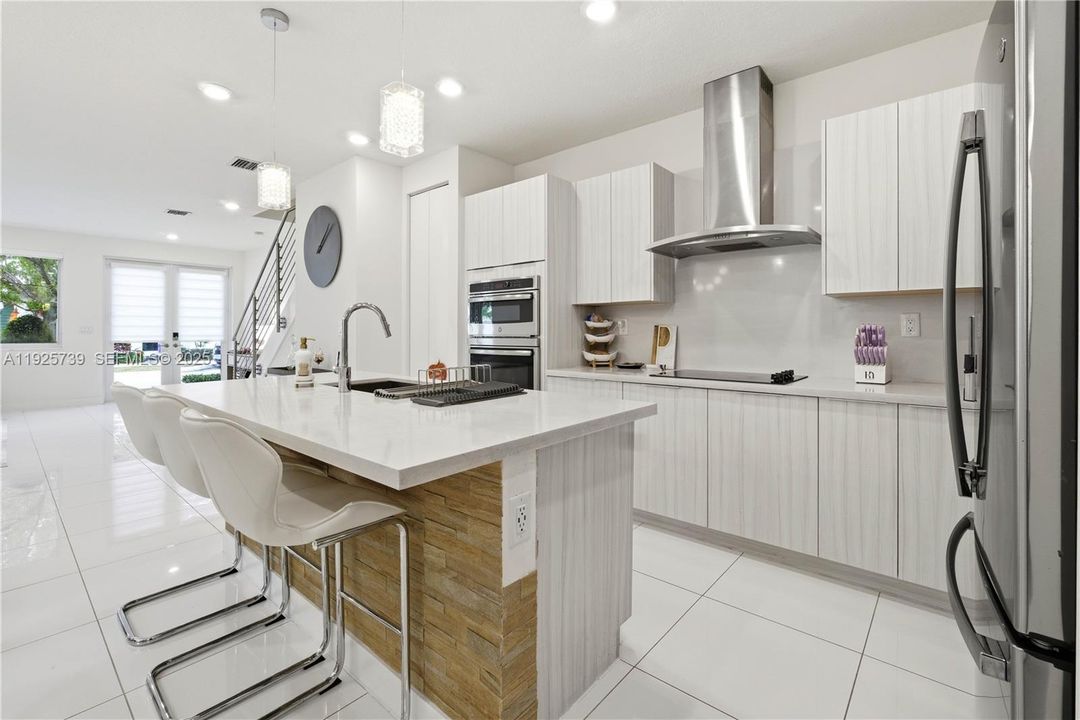 For Sale: $939,000 (4 beds, 3 baths, 2379 Square Feet)