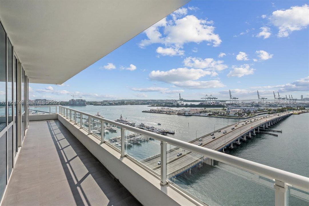 待售: $2,850,000 (3 贝兹, 3 浴室, 1994 平方英尺)