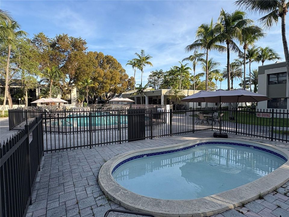 For Rent: $2,000 (1 beds, 1 baths, 854 Square Feet)