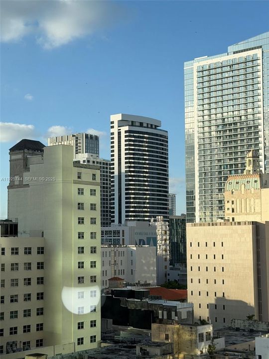 For Rent: $2,250 (1 beds, 1 baths, 446 Square Feet)