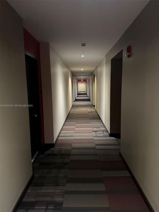 For Rent: $2,250 (1 beds, 1 baths, 446 Square Feet)