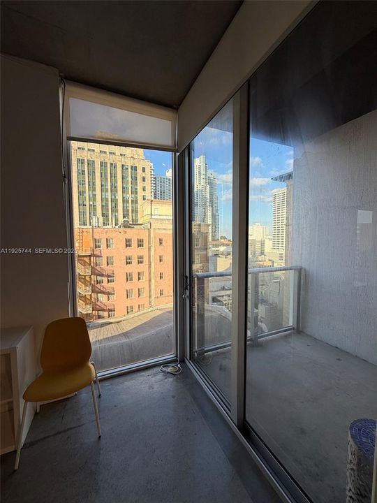 For Rent: $2,250 (1 beds, 1 baths, 446 Square Feet)