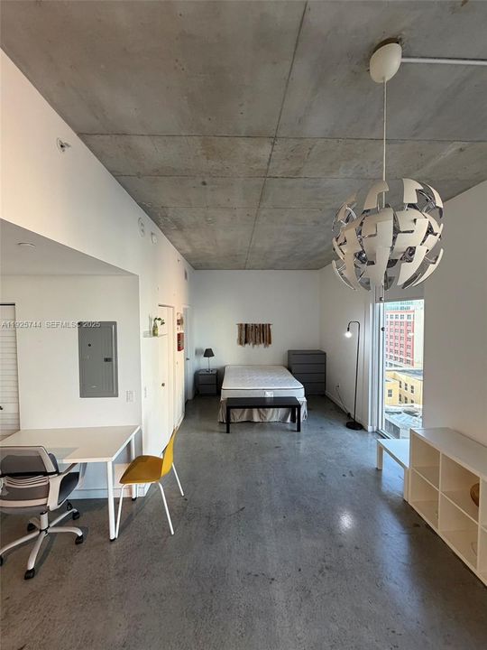 For Rent: $2,250 (1 beds, 1 baths, 446 Square Feet)