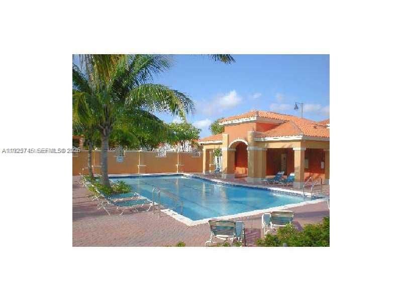 В аренду: $3,050 (3 спален, 2 ванн, 1210 Квадратных фут)