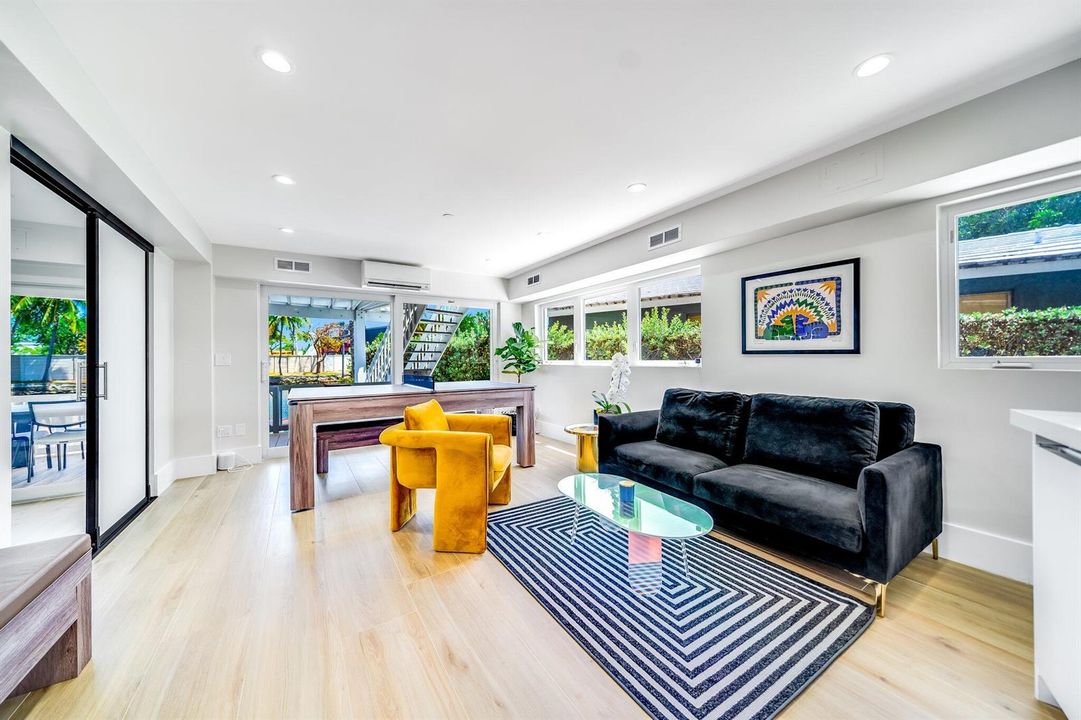 Interior Suite E