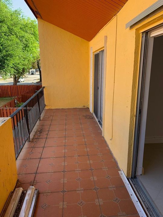 For Rent: $3,000 (3 beds, 2 baths, 1629 Square Feet)