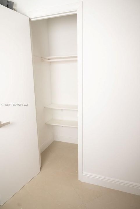 For Rent: $3,000 (3 beds, 2 baths, 1629 Square Feet)