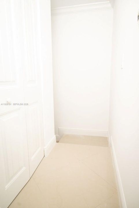 For Rent: $3,000 (3 beds, 2 baths, 1629 Square Feet)