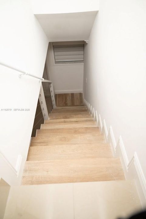 For Rent: $3,000 (3 beds, 2 baths, 1629 Square Feet)