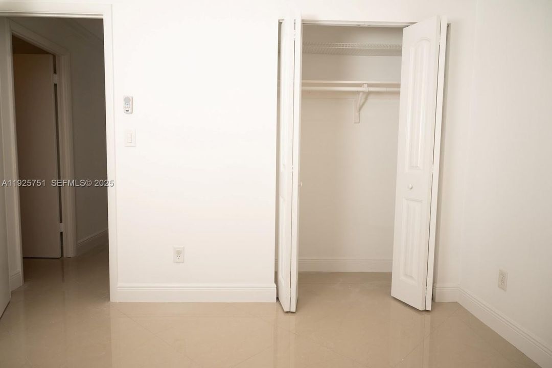 For Rent: $3,000 (3 beds, 2 baths, 1629 Square Feet)