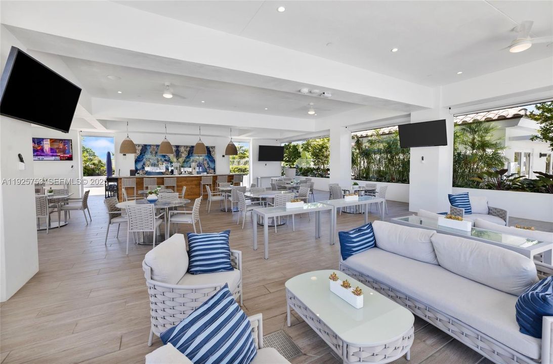 На продажу: $1,900,000 (3 спален, 3 ванн, 2450 Квадратных фут)