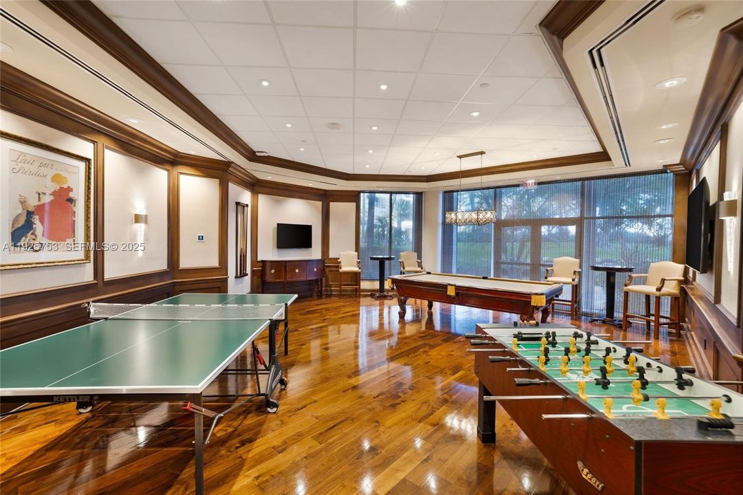 На продажу: $1,900,000 (3 спален, 3 ванн, 2450 Квадратных фут)