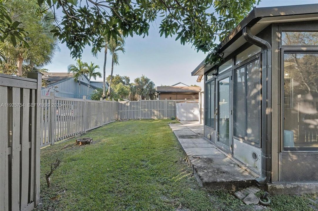 На продажу: $549,900 (2 спален, 2 ванн, 1582 Квадратных фут)