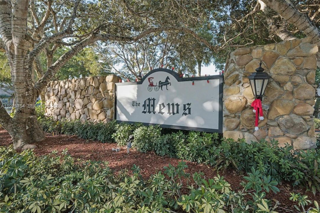 На продажу: $549,900 (2 спален, 2 ванн, 1582 Квадратных фут)