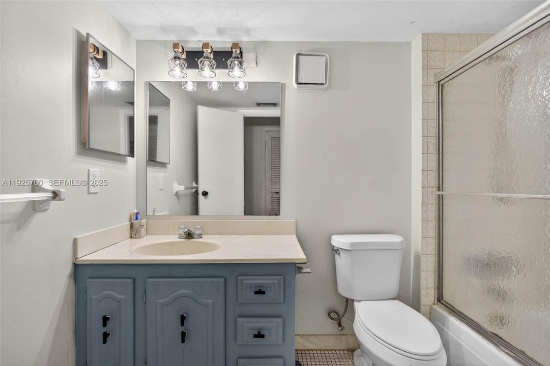 待售: $164,900 (2 贝兹, 2 浴室, 1019 平方英尺)