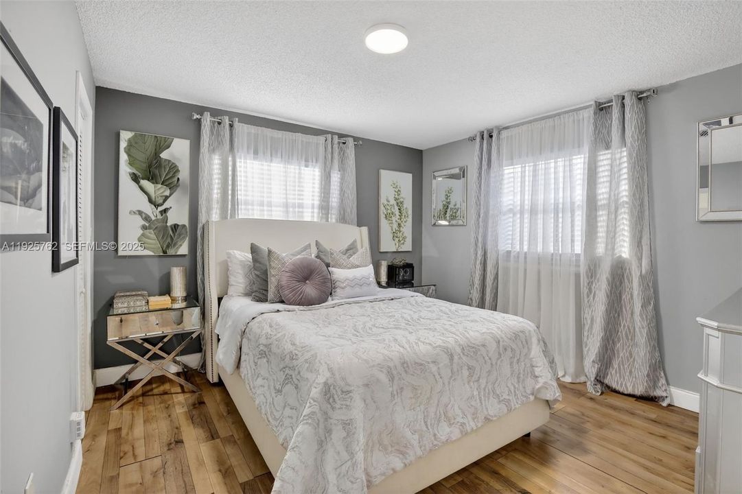 : $457,500 (3 спален, 2 ванн, 1186 Квадратных фут)