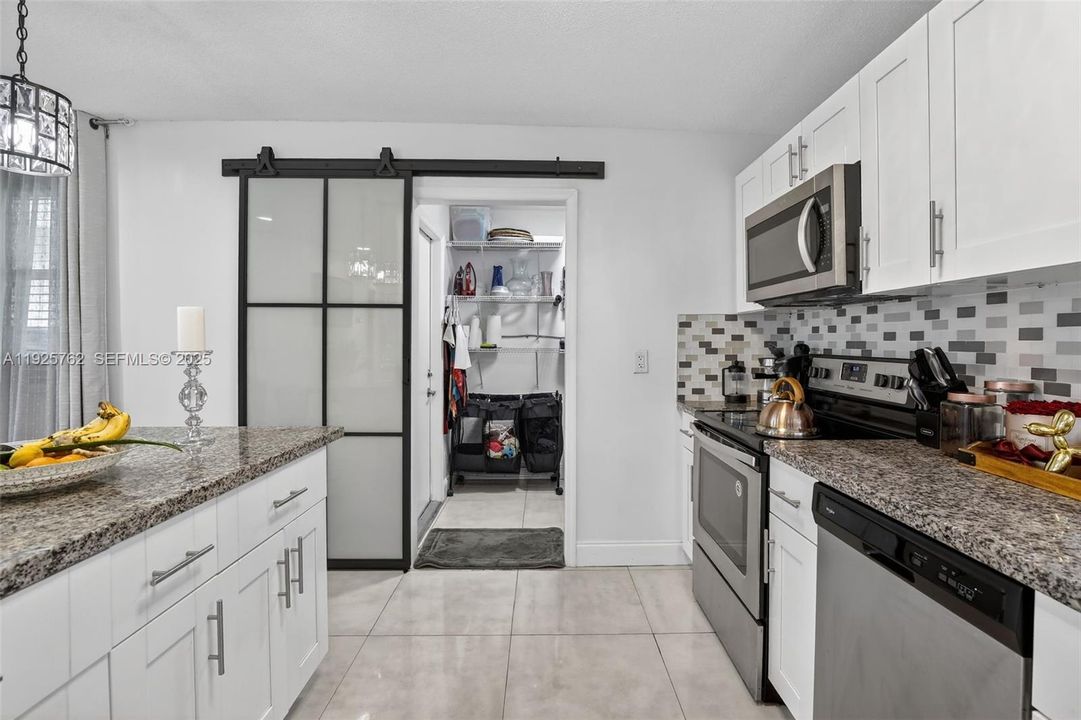 : $457,500 (3 спален, 2 ванн, 1186 Квадратных фут)