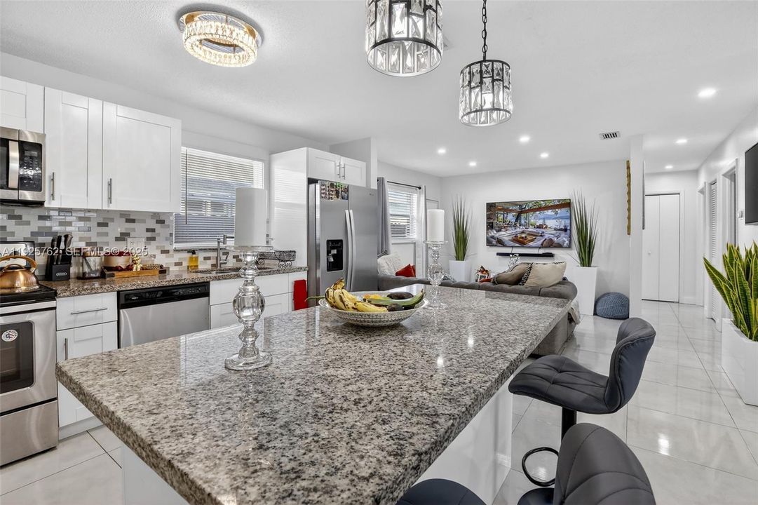 : $457,500 (3 спален, 2 ванн, 1186 Квадратных фут)