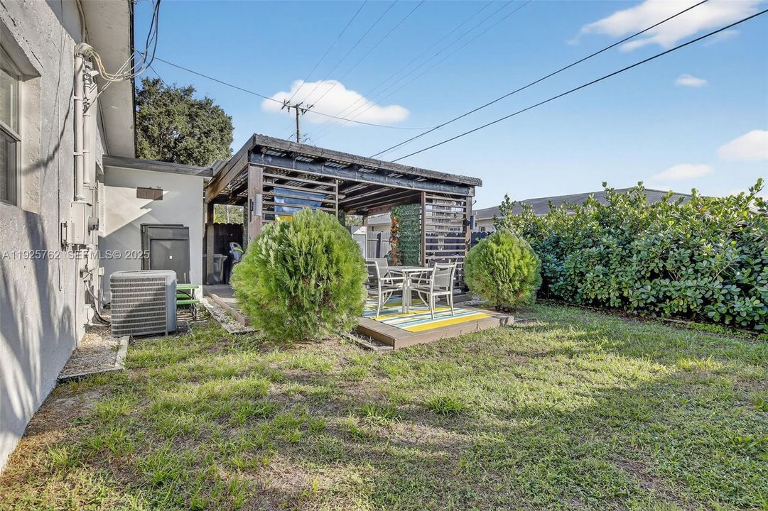 : $457,500 (3 спален, 2 ванн, 1186 Квадратных фут)