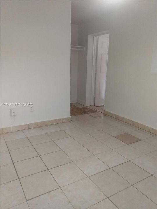 For Rent: $1,450 (1 beds, 1 baths, 450 Square Feet)