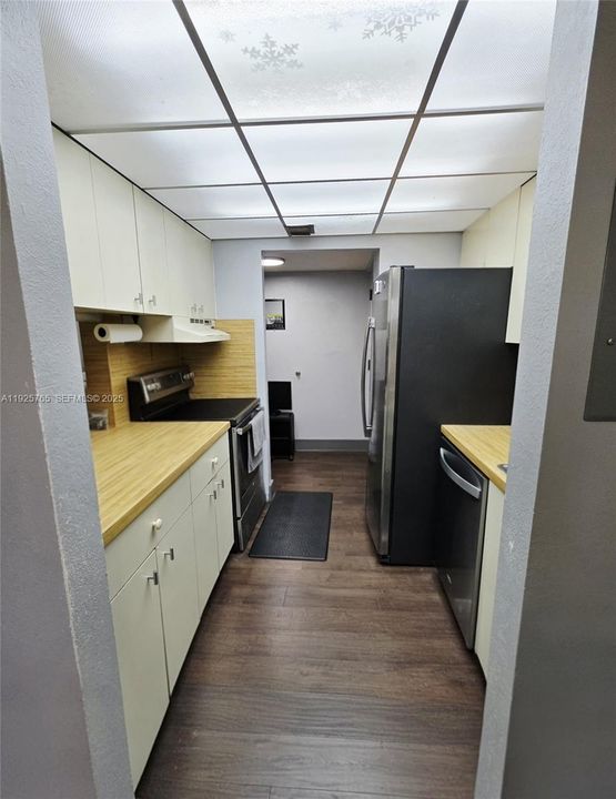 待售: $258,000 (2 贝兹, 2 浴室, 1451 平方英尺)