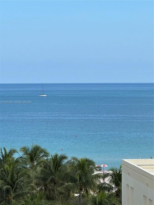 На продажу: $585,000 (2 спален, 2 ванн, 902 Квадратных фут)