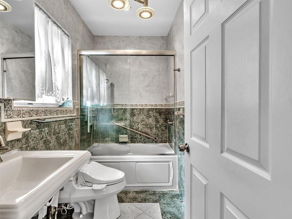 В аренду: $5,500 (3 спален, 3 ванн, 2363 Квадратных фут)