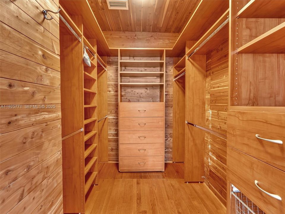 В аренду: $5,500 (3 спален, 3 ванн, 2363 Квадратных фут)