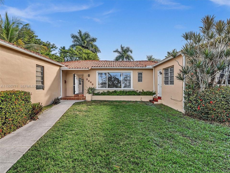 В аренду: $5,500 (3 спален, 3 ванн, 2363 Квадратных фут)