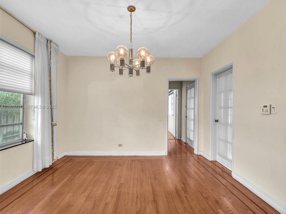 В аренду: $5,500 (3 спален, 3 ванн, 2363 Квадратных фут)